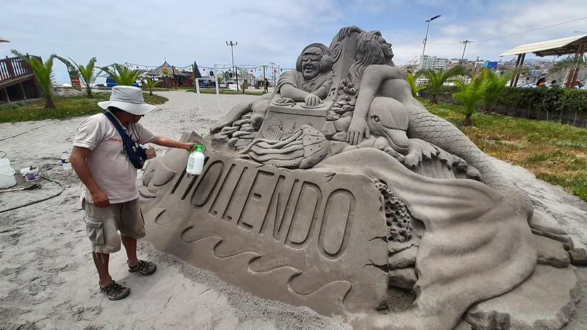 Las Esculturas en Arena de Mollendo